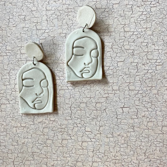 Handmade Clay Earrings | Face Outline Statue | Pearl White | Push Backs - Picture 1 of 7